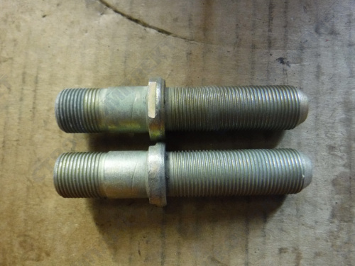 Болт ступицы задней 23-3103008-10 [23-3103008-10]